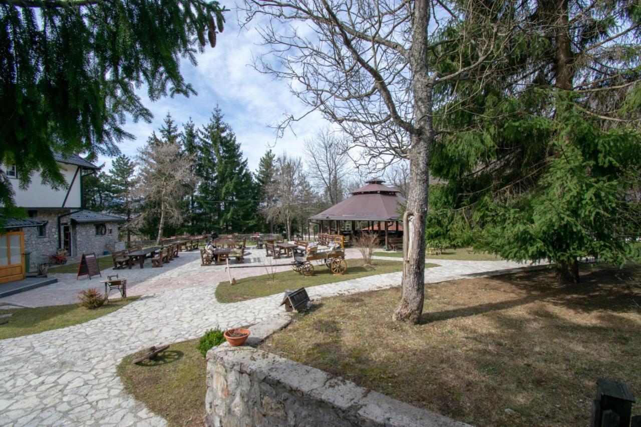 Holiday Park Hajducka Cesma Dubovsko Exterior foto